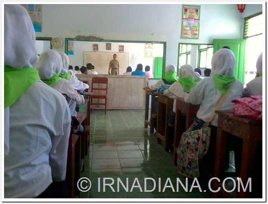 Teaching word identification for student by Learning to Identify it